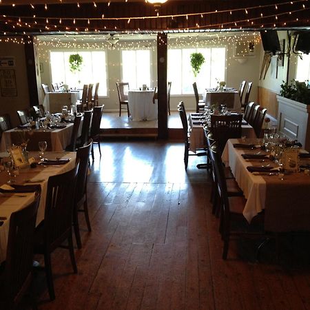 The Cove Inn Westport Exterior foto